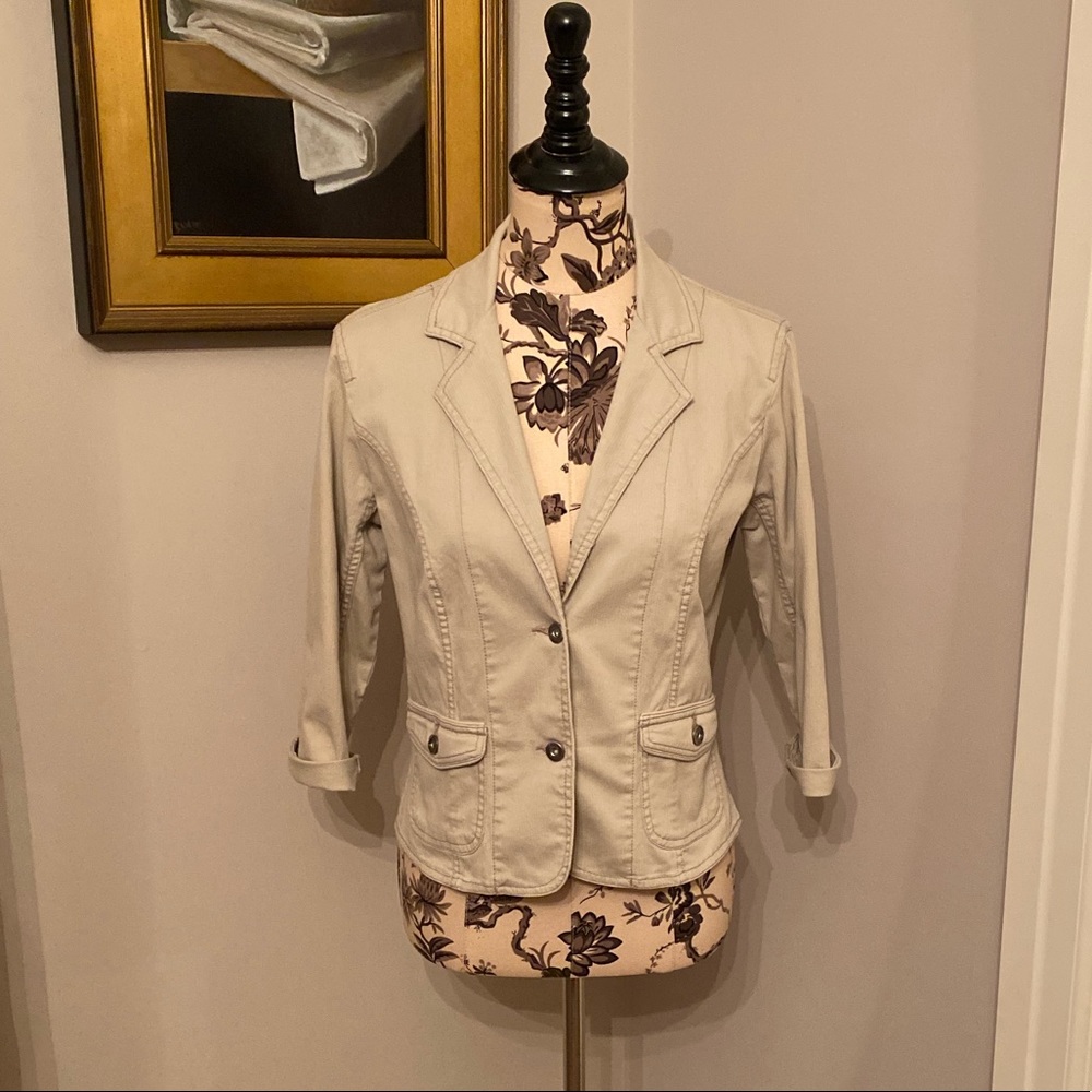 🌹Cute Little Jacket by SO